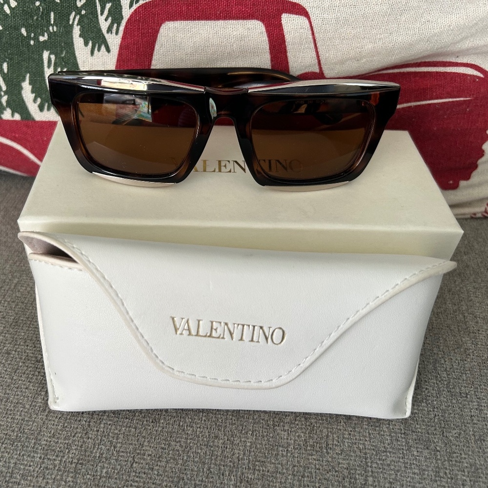 Valentino glasses